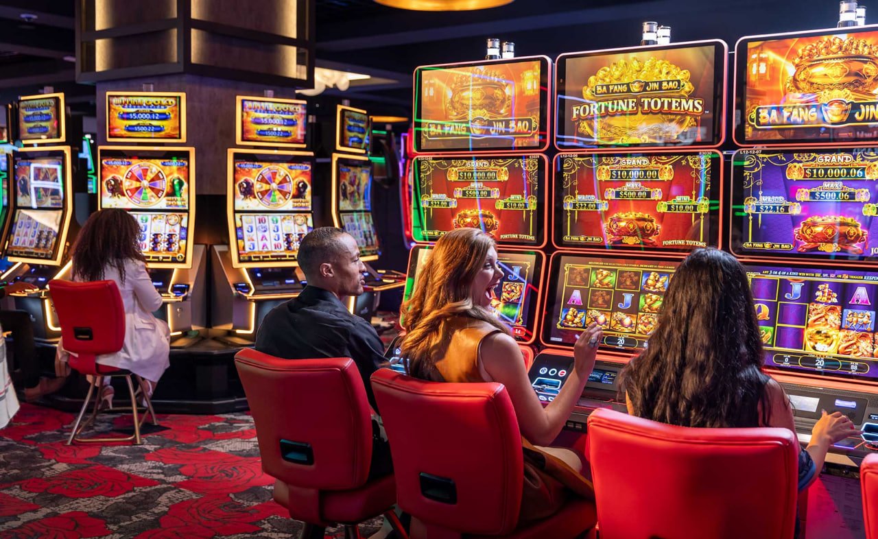 Antarmuka permainan slot dengan berbagai kategori game dan statistik pemain